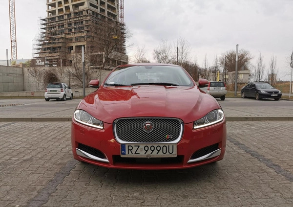 Jaguar XF cena 79900 przebieg: 125000, rok produkcji 2015 z Rzeszów małe 277